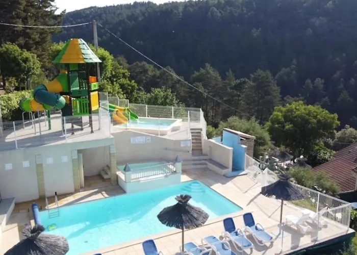 4 Etoiles - Piscine - Ccbehfc 4* Ucel