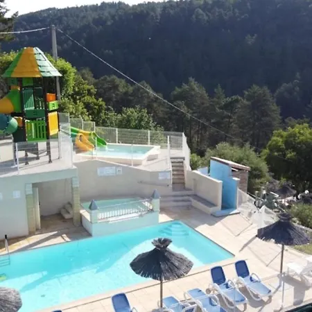 4 étoiles - Piscine - Ccbehfc 4* Ucel